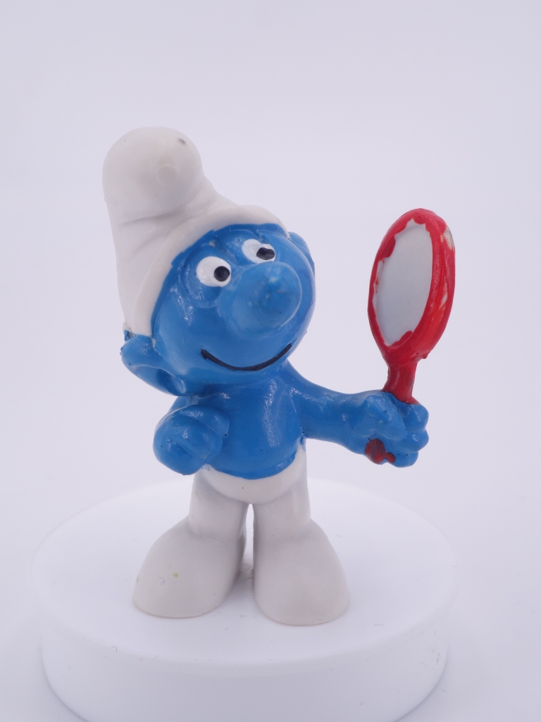 Schtroumpf coquet avec miroir