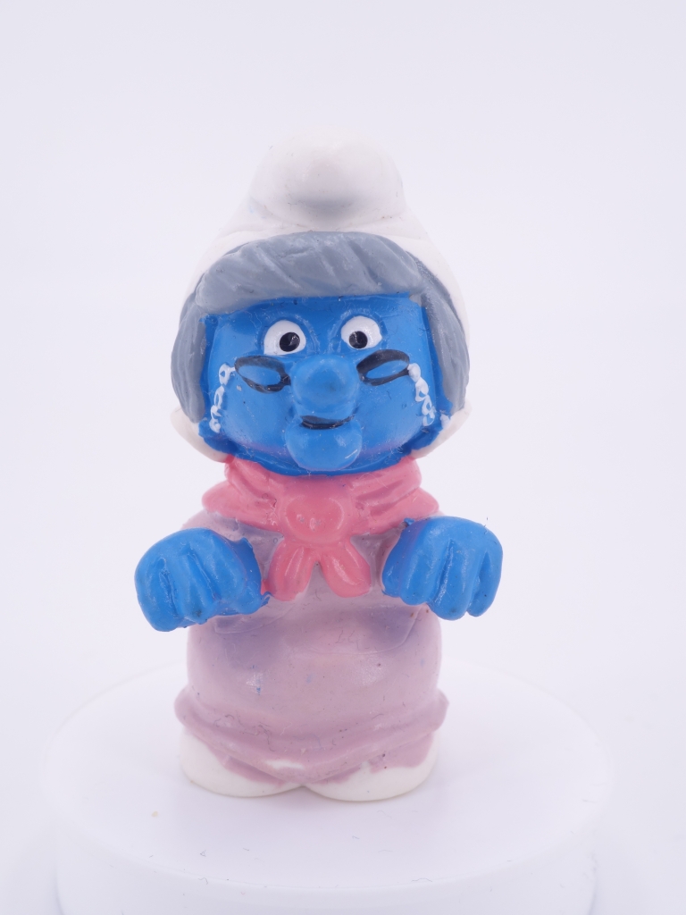 Grand mère Schtroumpf