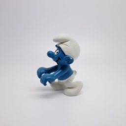 Schtroumpf avec tondeuse - photo