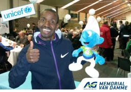 Unicef & AG Insurance Mémorial Van Damme - Peluche signée par Bashir Abdi - photo