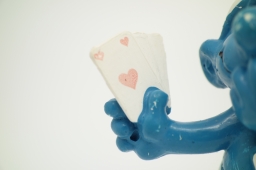 Schtroumpf joueur de cartes - photo