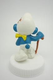 Schtroumpf blessé avec béquille - photo