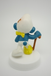 Schtroumpf blessé avec béquille - photo