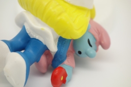 Schtroumpfette avec bébé - photo