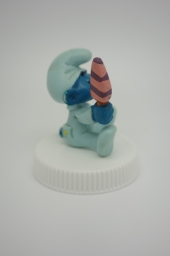 Bébé Schtroumpf avec glace - photo