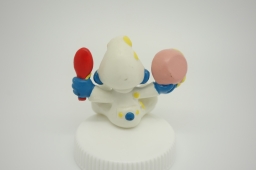 Bébé Schtroumpf avec assiette et cuillère - photo