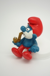 Grand Schtroumpf avec pipe et chaise - photo