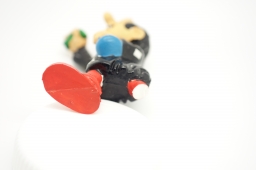 Gargamel avec fioles de laboratoires / verres - photo