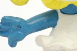 Schtroumpfette avec patins à roulettes - photo