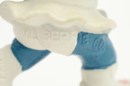 Schtroumpfette avec patins à roulettes - photo