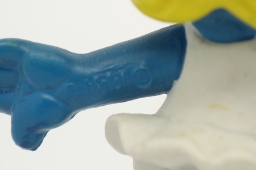 Schtroumpfette avec patins à roulettes - photo