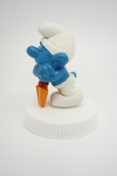 Schtroumpf endormi sur sa pelle (petit) - photo