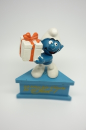 Schtroumpf avec cadeau - photo