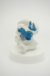 Bébé Schtroumpf avec ourson en peluche - photo