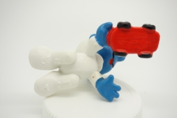 Bébé Schtroumpf avec voiture - photo