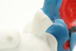 Bébé Schtroumpf avec voiture - photo