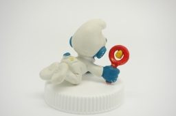 Bébé Schtroumpf avec hochet - photo