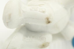 Bébé Schtroumpf avec hochet - photo