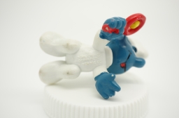 Bébé Schtroumpf avec hochet - photo