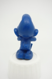 Schtroumpf endormi sur sa pelle (petit) - photo