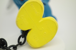 Schtroumpf prisonnier avec pioche - photo