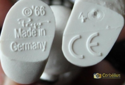 Schtroumpf noir (grand) - photo