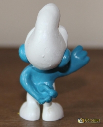 Schtroumpf avec fleur - photo