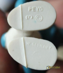 Schtroumpf se bouchant les oreilles - photo