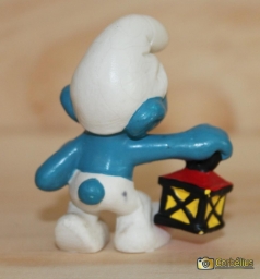 Schtroumpf avec lanterne - photo