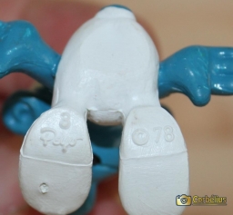 Schtroumpf assis (grand) - photo