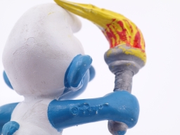 Schtroumpf olympique porteur de torche (petit) - photo