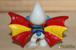 Schtroumpf avec deltaplane - photo