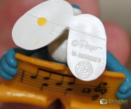 Schtroumpf chanteur avec partition - photo