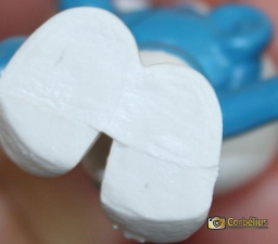 Schtroumpf amoureux avec fleurs - photo