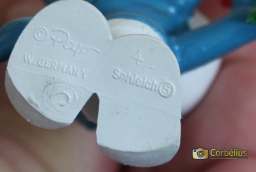 Schtroumpf amoureux avec fleurs - photo