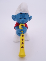 Schtroumpf avec flûte - photo