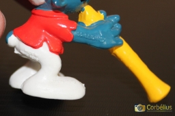 Schtroumpf avec flûte - photo