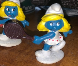 Schtroumpfette joueuse de tennis - photo