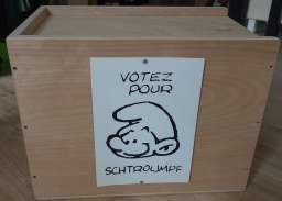 Schtroumpfissime en bronze - photo