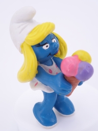 Schtroumpfette avec glace - photo