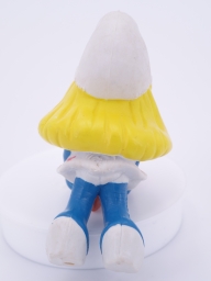 Schtroumpfette avec glace - photo