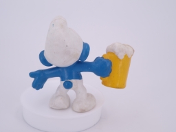 Schtroumpf avec bière - photo