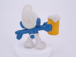 Schtroumpf avec bière - photo