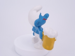 Schtroumpf avec bière - photo