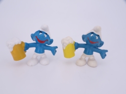 Schtroumpf avec bière - photo