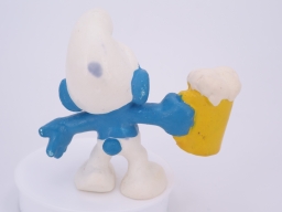 Schtroumpf avec bière - photo