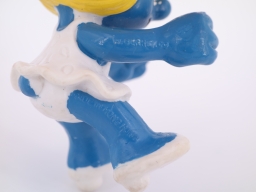 Schtroumpfette en voiture - photo