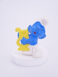 Schtroumpf avec harpe - photo