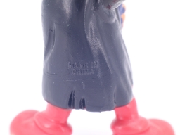 Gargamel avec fioles de laboratoires / verres - photo