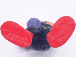 Gargamel avec fioles de laboratoires / verres - photo